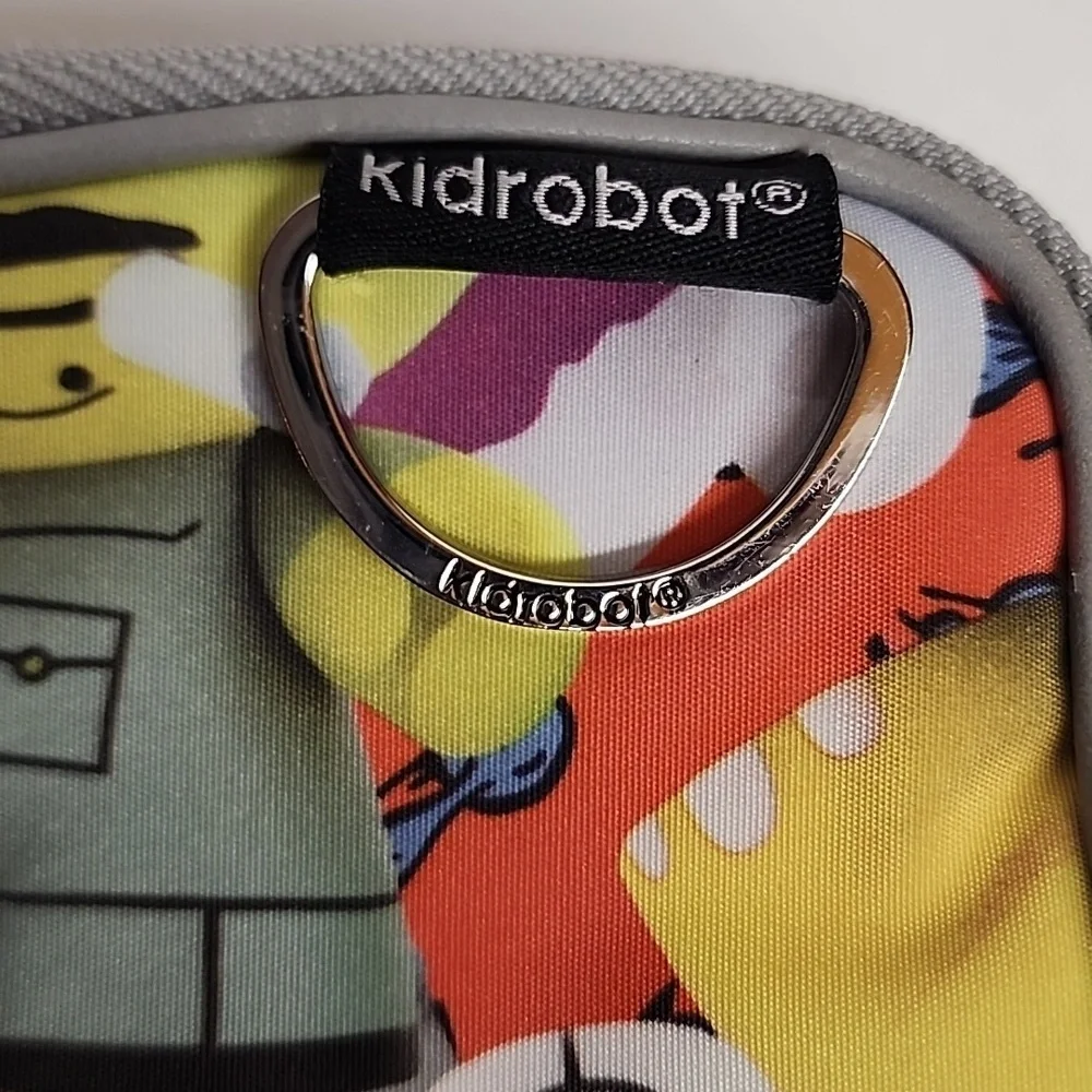 Kidrobot Vintage Rare Y2K Multicolor Pile Up Print Robot Amazing Zip Bag